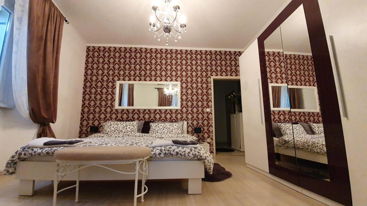 Apartments Paris Umag Eksteriør bilde