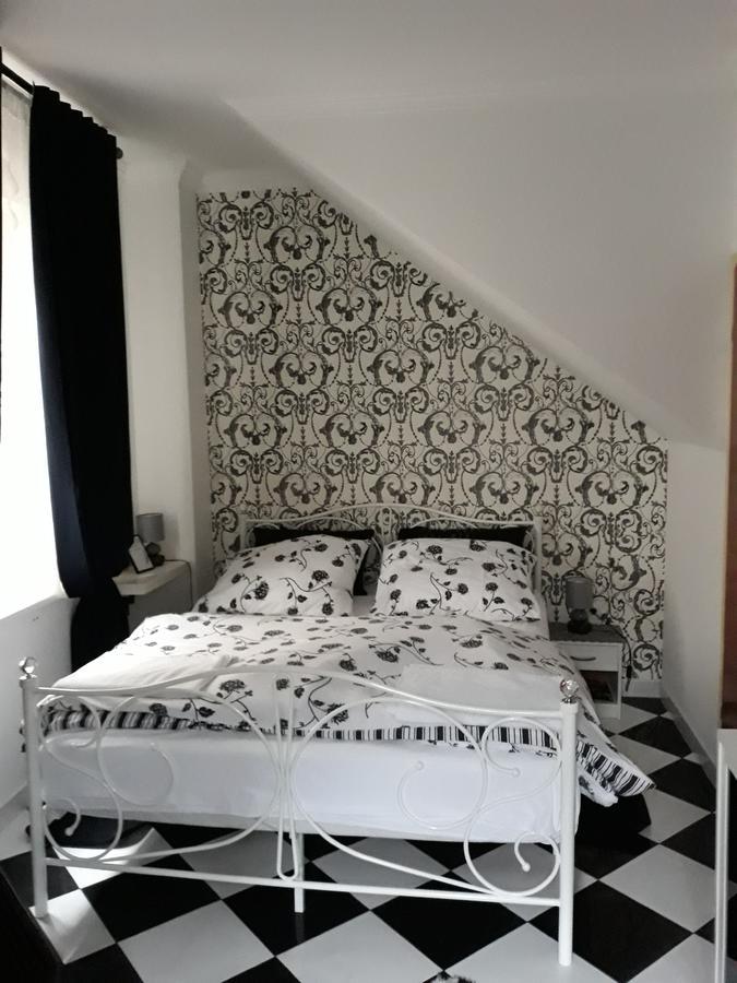 Apartments Paris Umag Eksteriør bilde