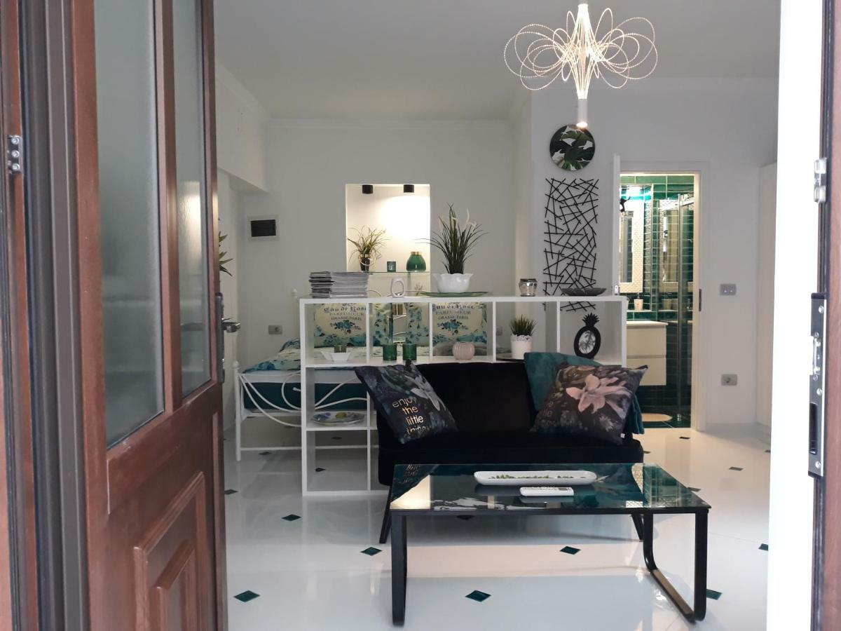Apartments Paris Umag Eksteriør bilde